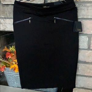 💕Dalia black skirt size 6